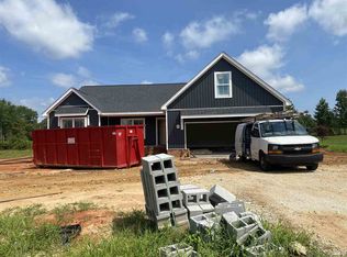 205 Little Man Dr, Boiling Springs, SC 29316