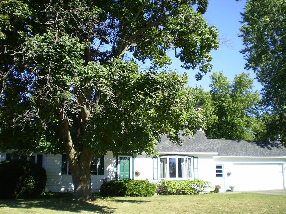 1st image of 104 Greenridge Dr