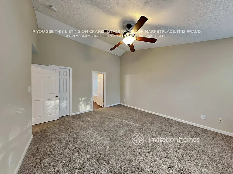 4403 Staffordshire Ln — Photo 15