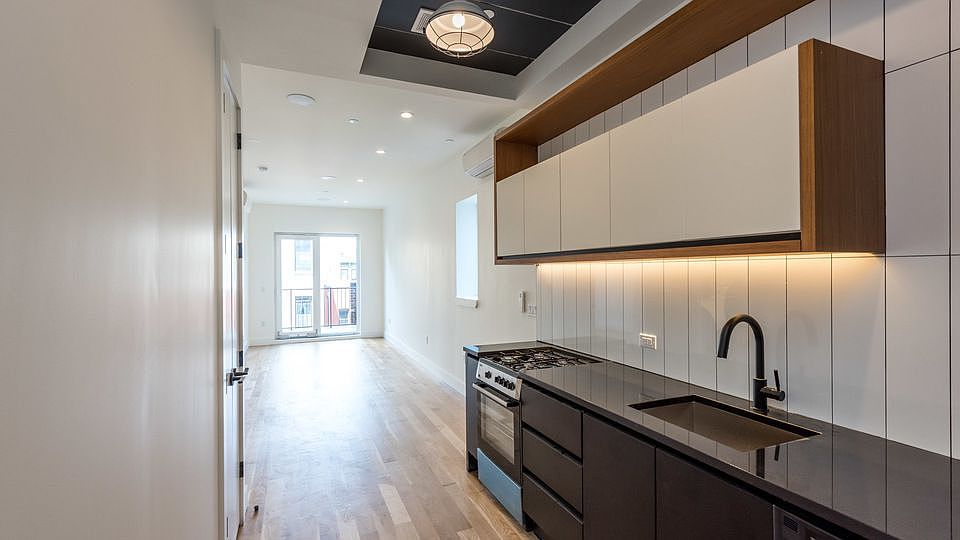 1st image of 1409 Fulton St APT 4C