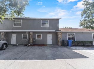10132 Lake Oak Cir, Tampa, FL 33624