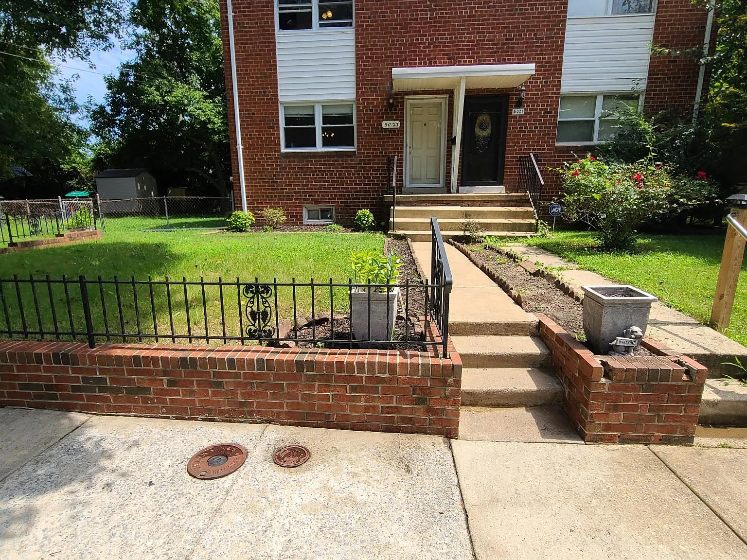 3 bed, 1100 sqft, $2,625 — Photo 2
