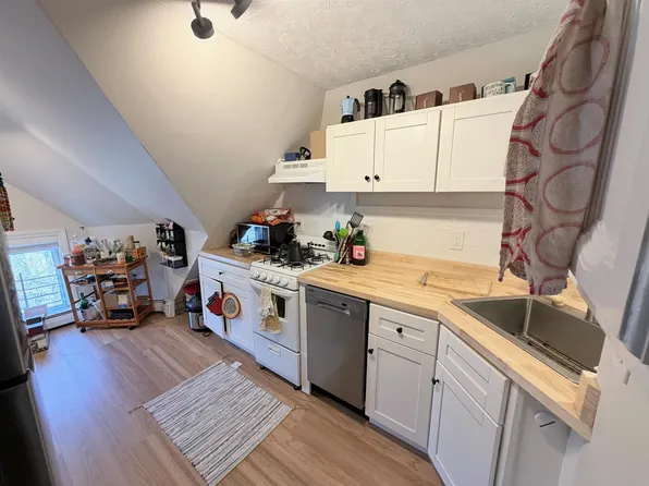 72 College Ave, Somerville, MA