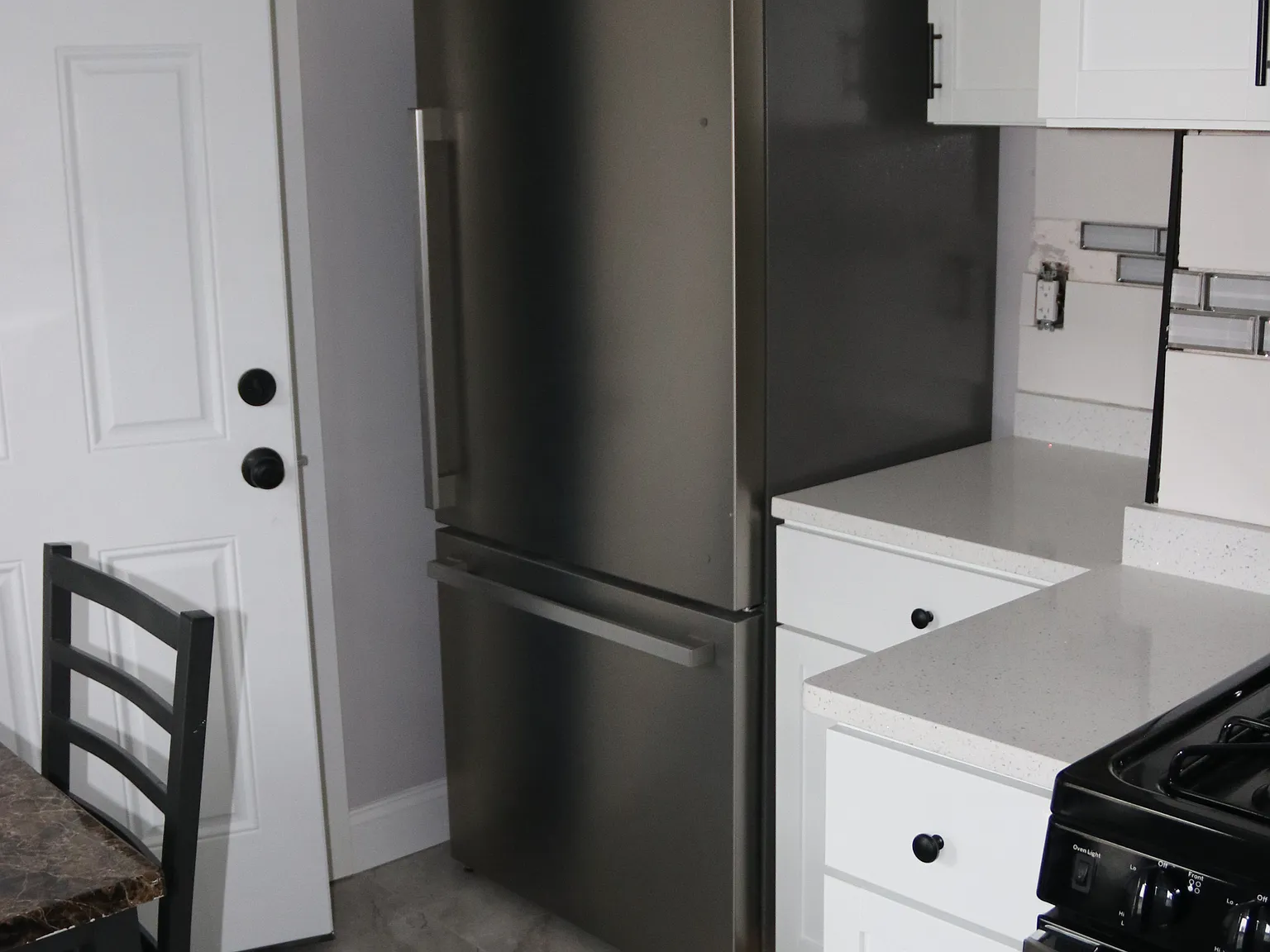 2 bed, 9999 sqft, $3,235 — Photo 4