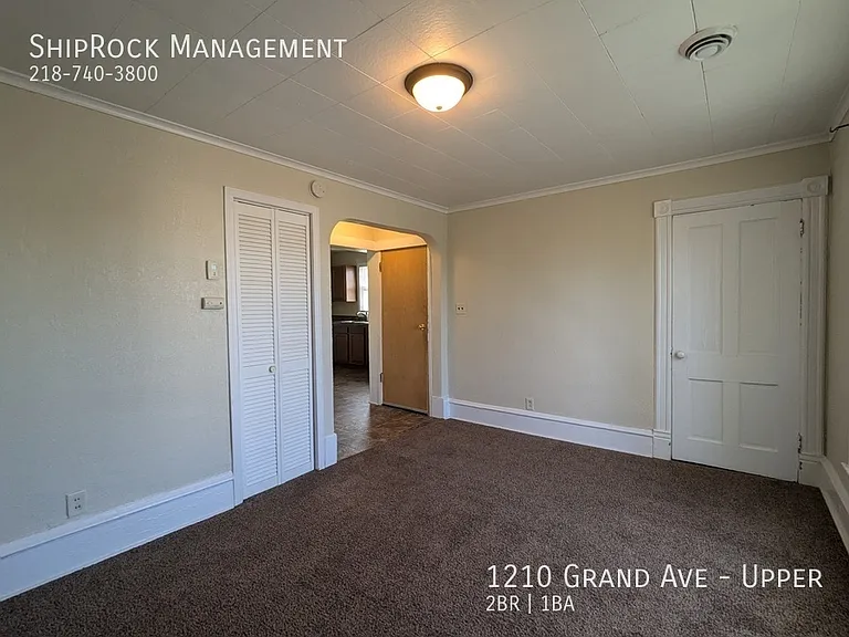 1210 Grand Ave #UPPER — Photo 12