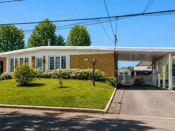 71 Rue Denise, Lavaltrie, QC J5T 2R2