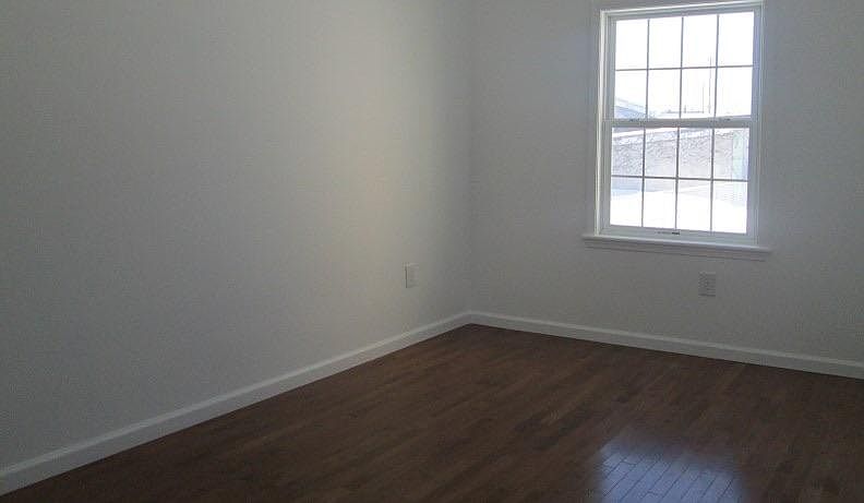 2nd image of 608 3rd Ave APT 3