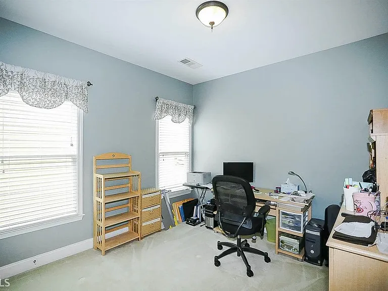 287 Gilliflower Park — Photo 21