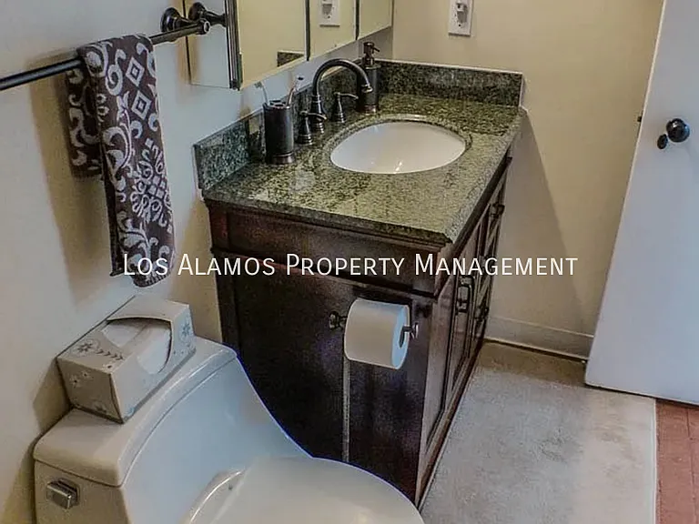 407 Rover Blvd — Photo 22