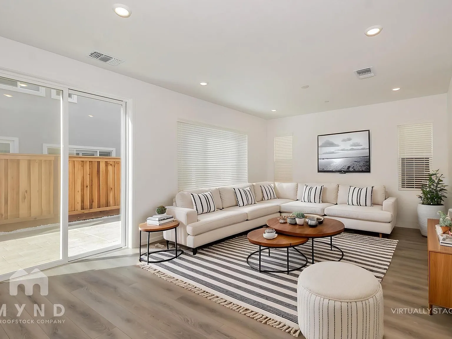 4 bed, 3.0 bath, 2151 sqft, $3,099 — Photo 2