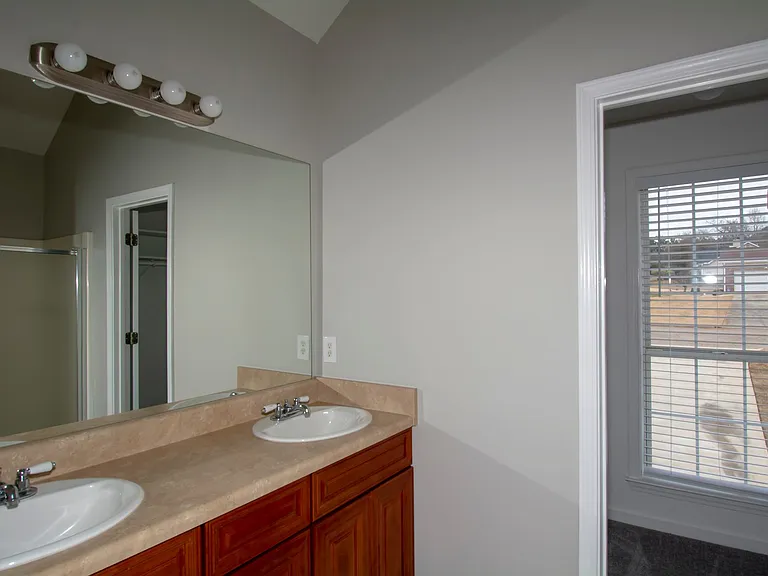 132 Chariot Dr — Photo 6