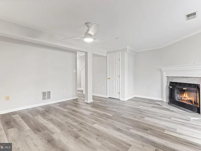 1232 Quaker Ridge Dr — Photo 25