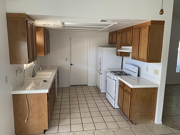 4th image of 66793 Cahuilla Ave