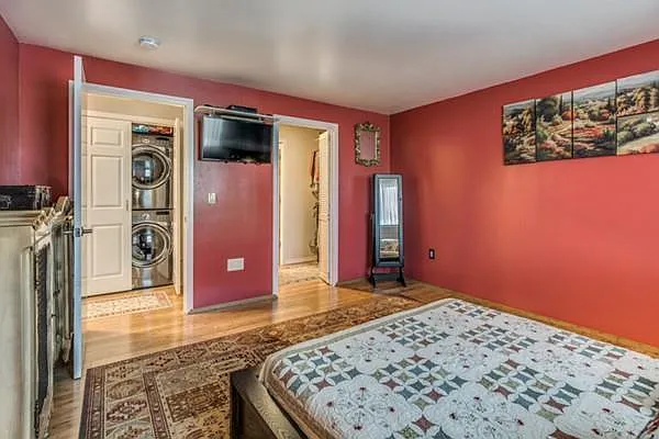 30 Chelsea St #305 — Photo 13