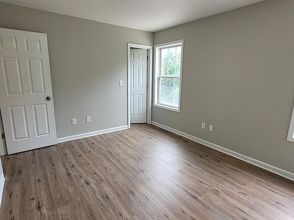 4th image of 2946 NW Mill Pl