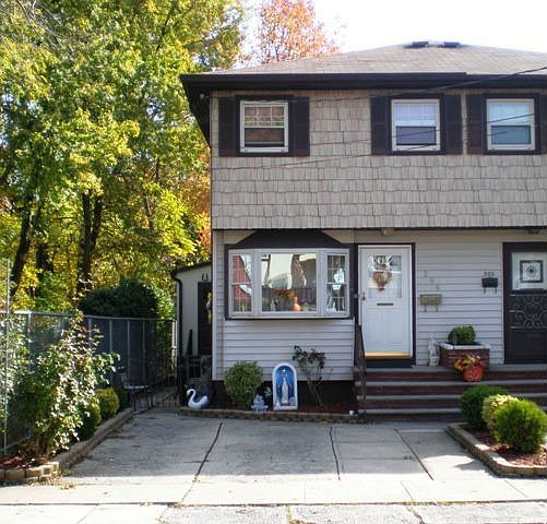 1st image of 296 Sanilac St