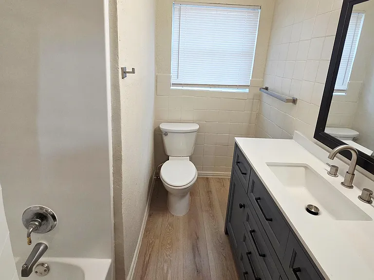 4112 Eastover Ave — Photo 6