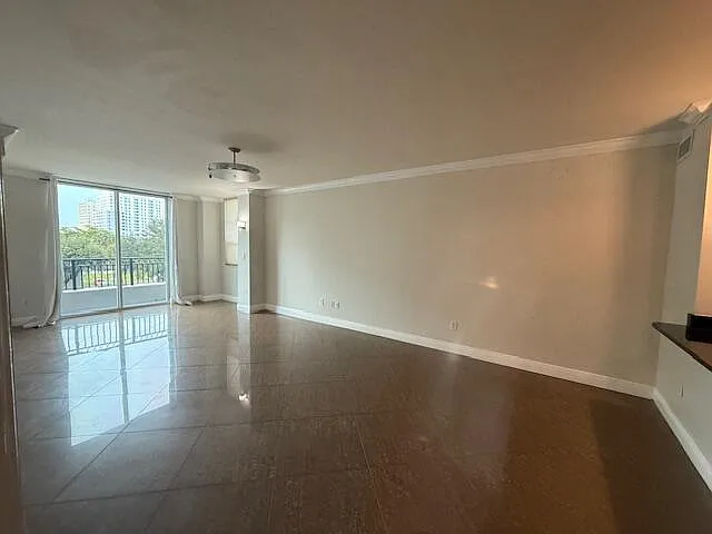 600 S Dixie Hwy #303 — Photo 39