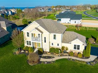 199 Mill Stream Run, Webster, NY 14580