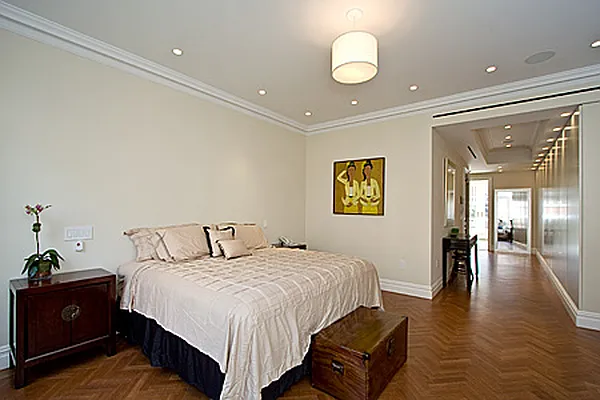 Sold by Leslie J. Garfield | media 25