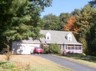 42 Colonial Dr, Mendon, MA 01756