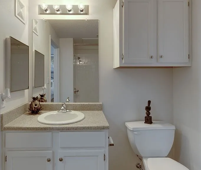 La Crosse Apartments — Photo 19