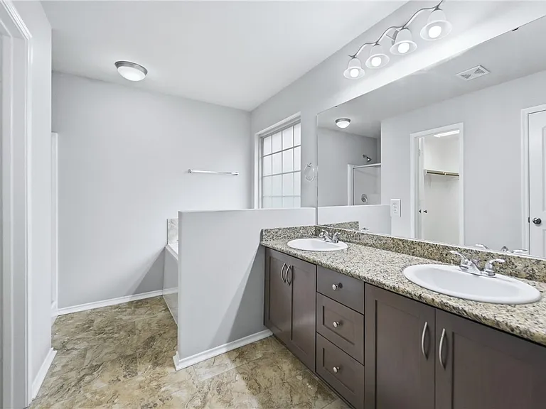 5247 Sagewood Dr — Photo 21