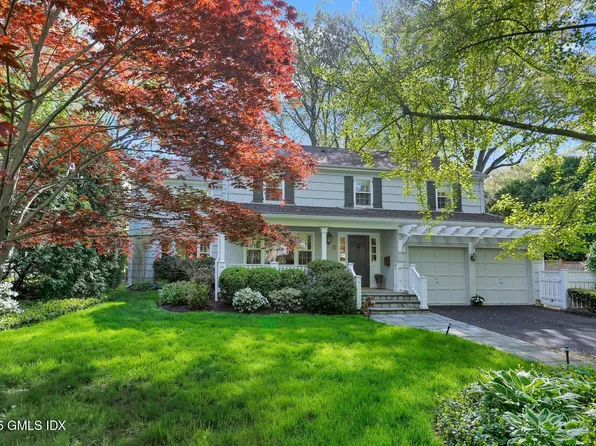 12 Innis Ln, Old Greenwich, CT 06870