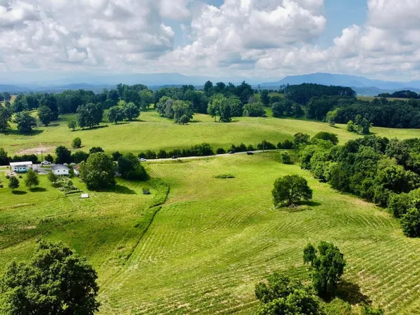 Douglas Dam Rd, Kodak, TN 37764