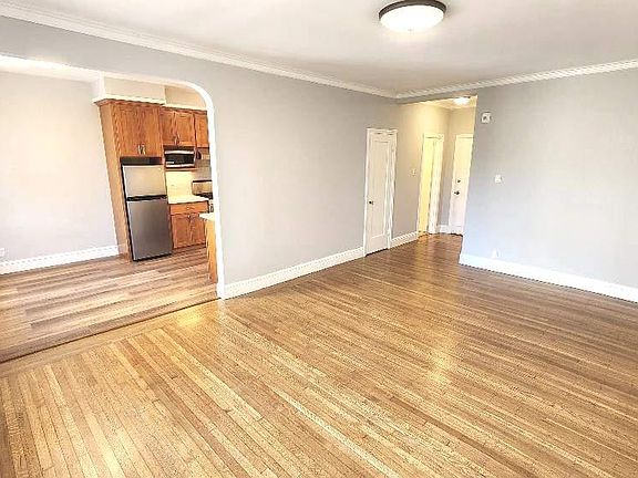 2nd image of 816 Taraval St APT 205