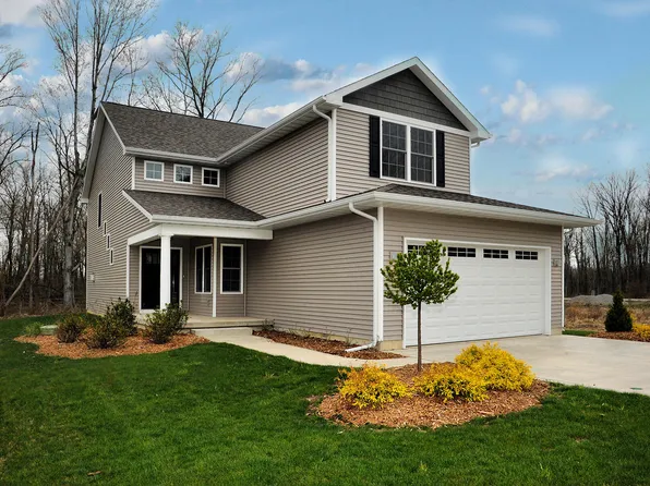 1042 Blue Lake Cir, Chesterton, IN 46304