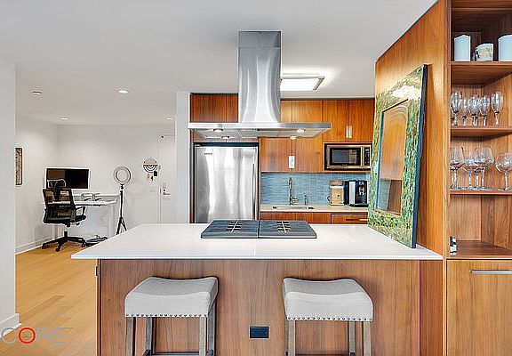 3rd image of 500 W 30th St APT 14B