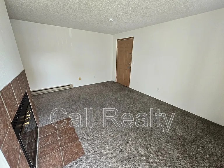 8516 N Mayfair St #18 — Photo 3