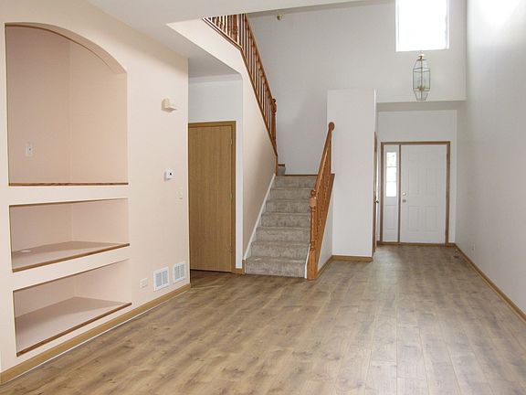 2nd image of 2223 Stoughton Dr #0