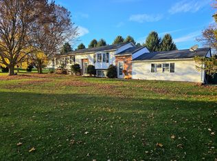 54 Pleasant St, Leicester, NY 14481