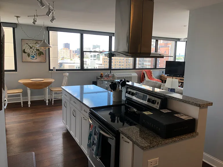 2700 N Hampden Ct #14B — Photo 4
