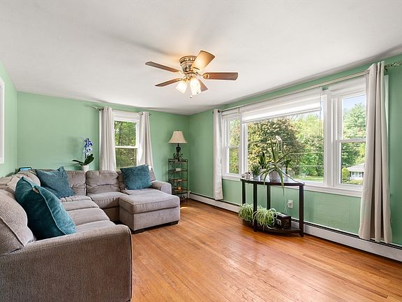 5th image of 3080 Hillside Dr