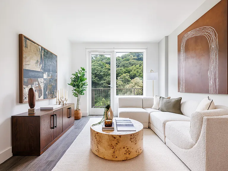 4568 Broadway #Penthouse P — Photo 7