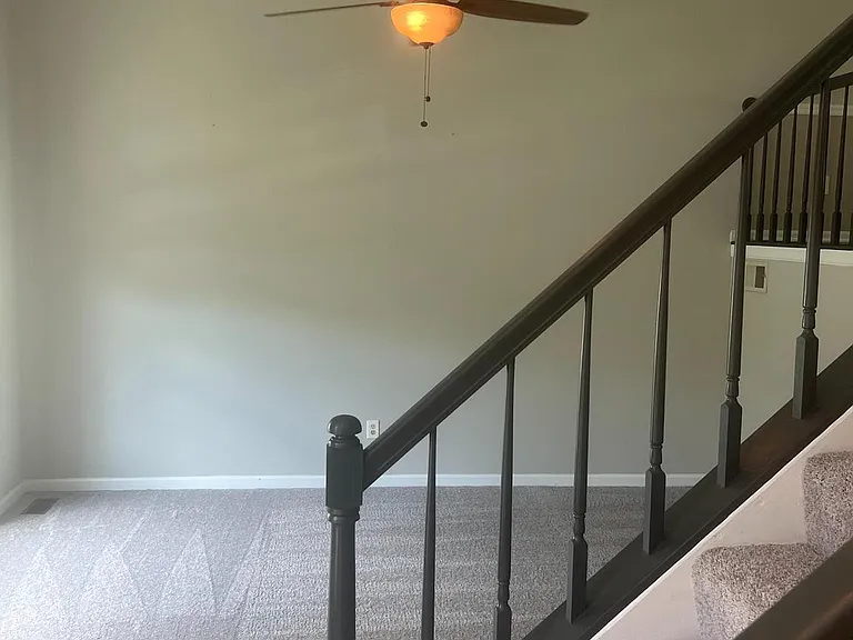 6531 Palisades Dr — Photo 2