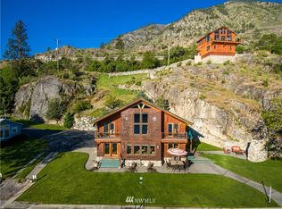 16048 S Lakeshore Rd, Chelan, WA 98816