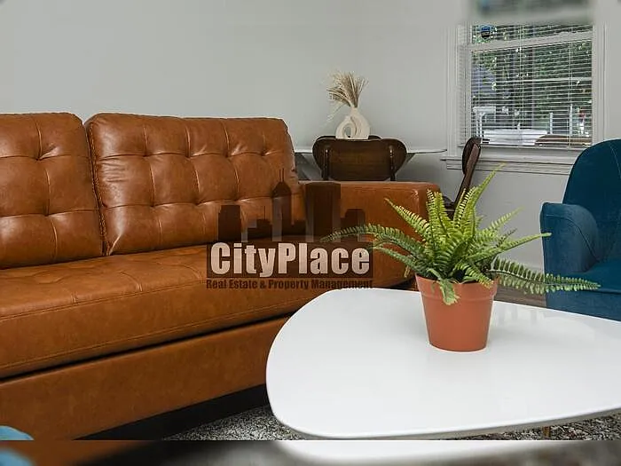 959 Lexington Ave — Photo 13