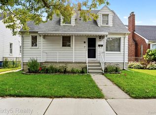 2063 10th St, Wyandotte, MI 48192