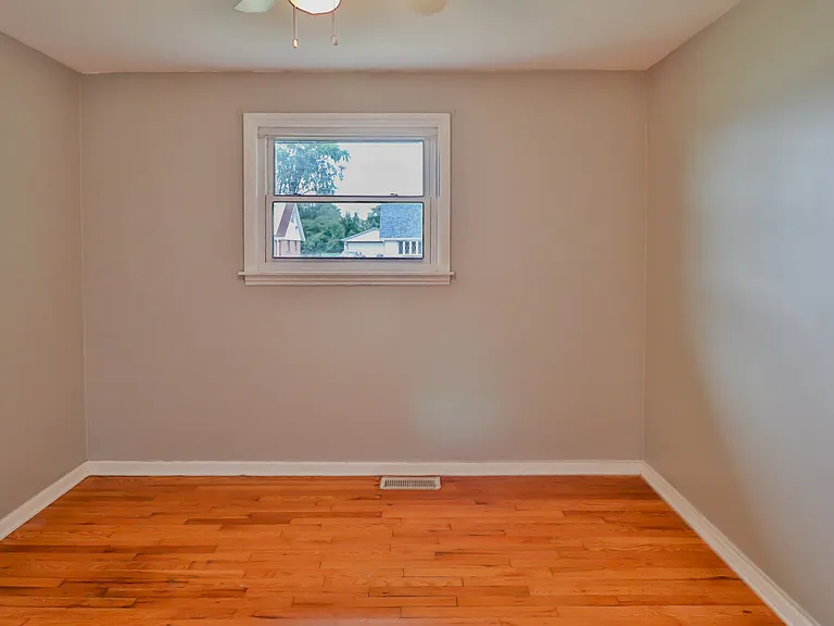 7119 Stanford Dr — Photo 20