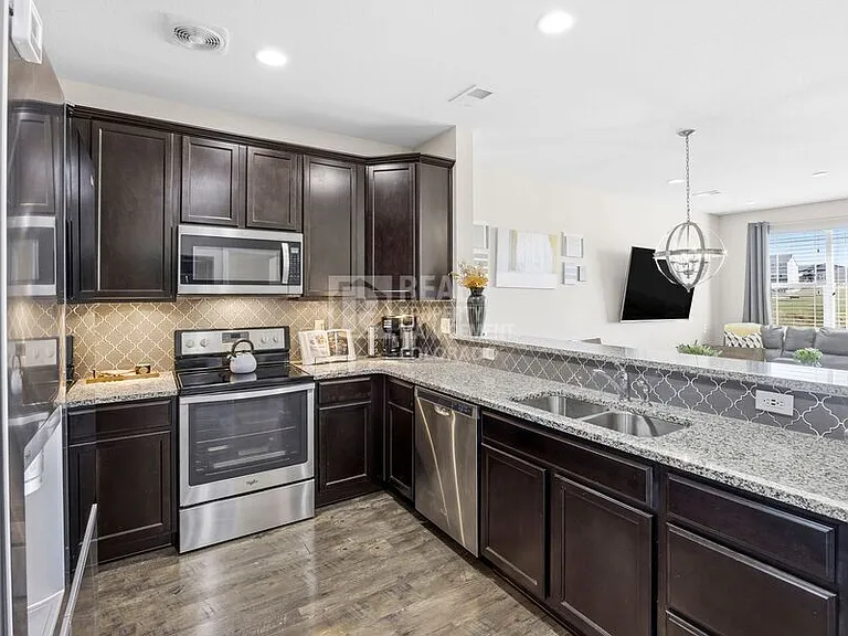1797 S Buchanan Cir — Photo 3