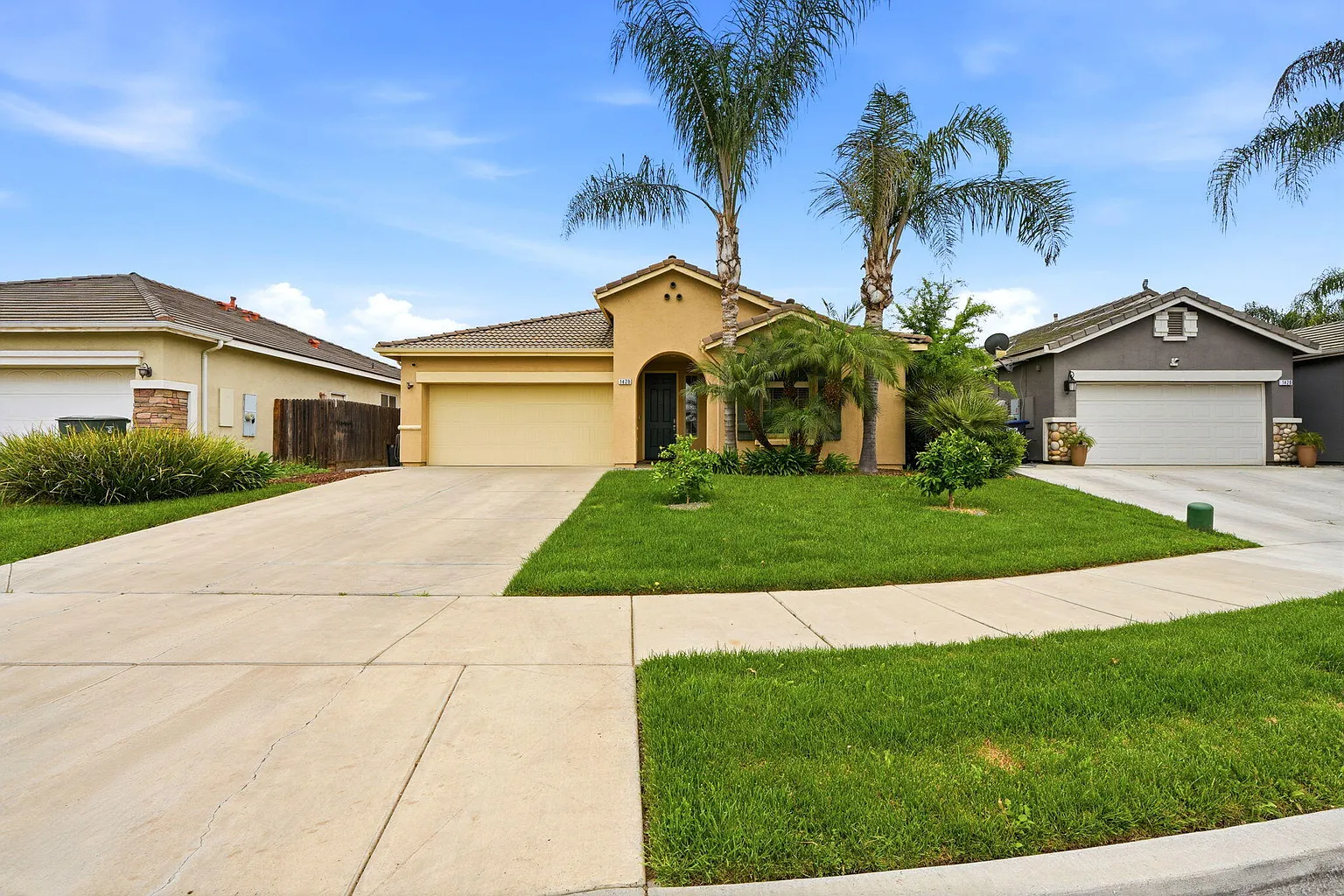 1428 N Leila Street photo 1