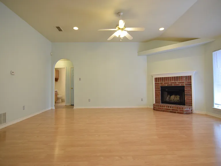 6011 Lolly Loop — Photo 7