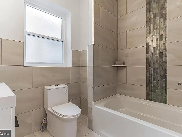 5612 Catharine St — Photo 13