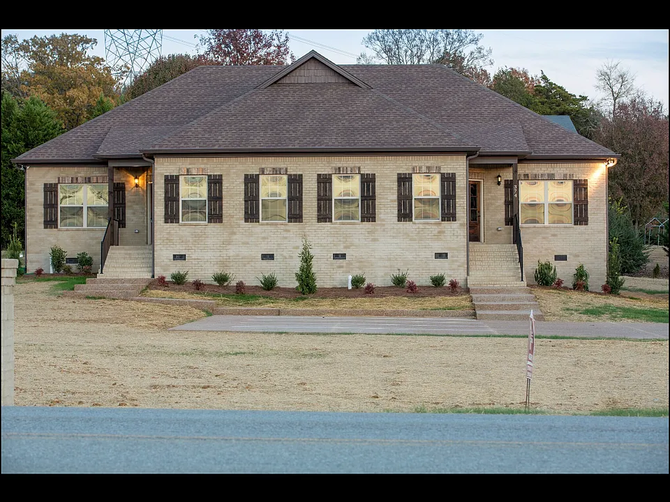 374 Big Station Camp Blvd #A