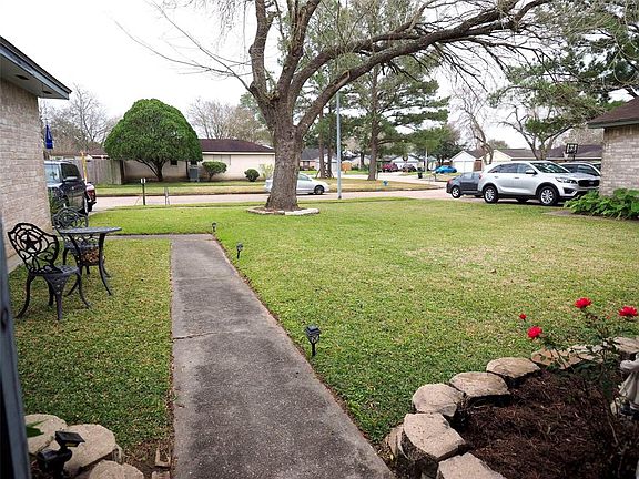 5th image of 2918 Heritage House Dr