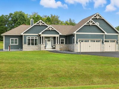 W232S8430 Rosemary DRIVE, Big Bend, WI, 53103